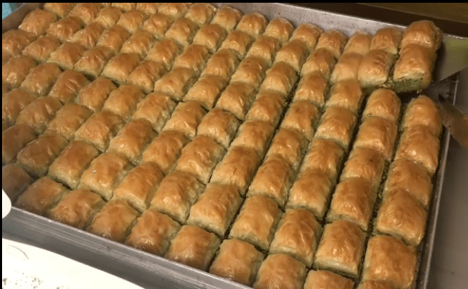 Baklava Nasıl Yapılır